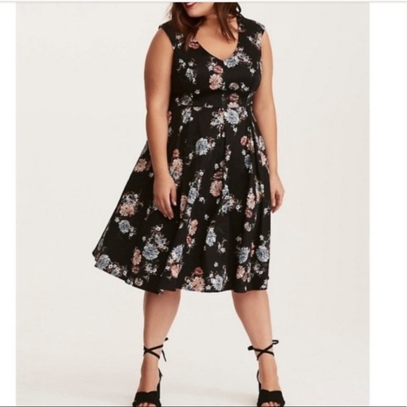 torrid Dresses & Skirts - New Torrid Black Floral Print Fit & Flare Dress 22